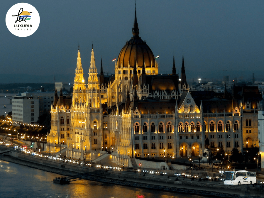 Circuit la Targurile de Craciun din Budapesta, Viena si Bratislava - 5 Zile - foto 4
