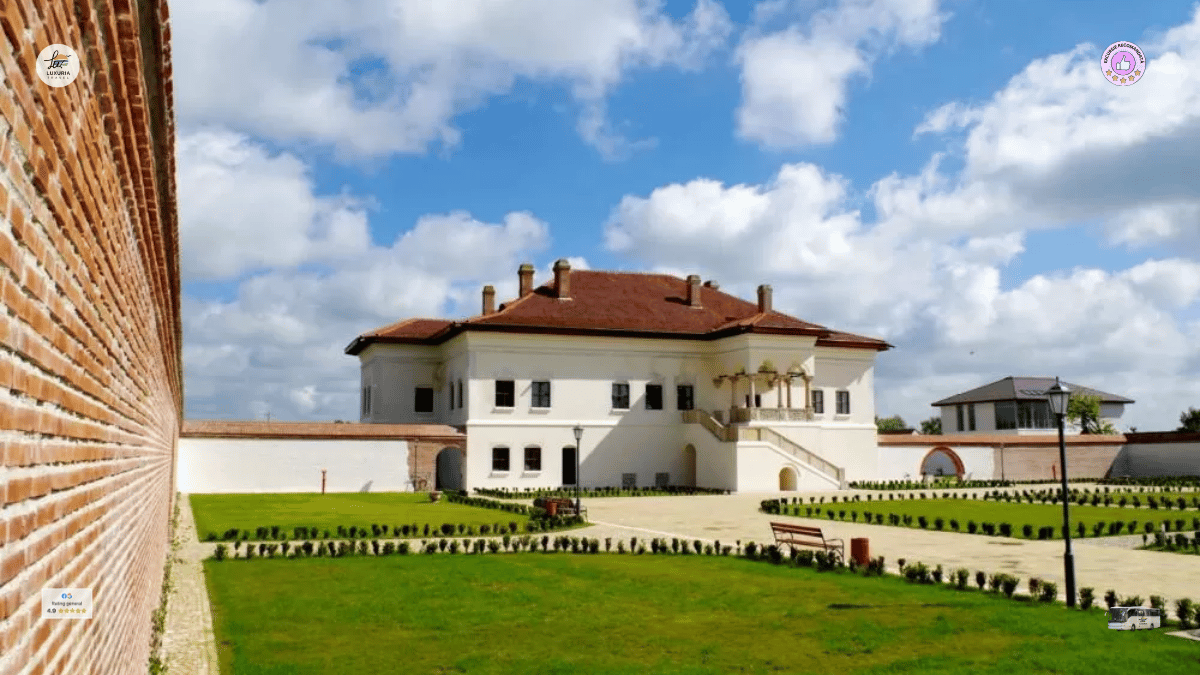 Excursie 1 zi Ansamblu Potlogi – Muzeul Golesti – Vila Florica - foto 3